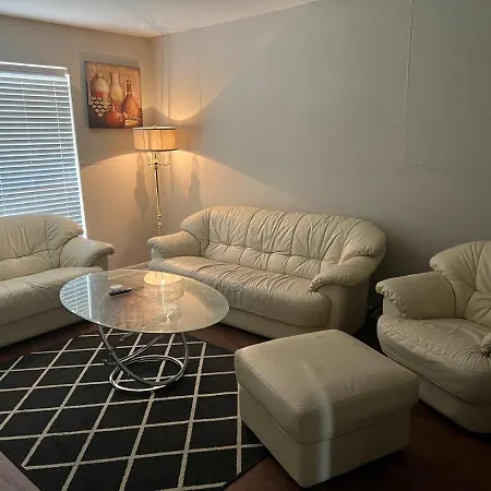 Lovely 1-Bedroom Townhome With Nice Amenities